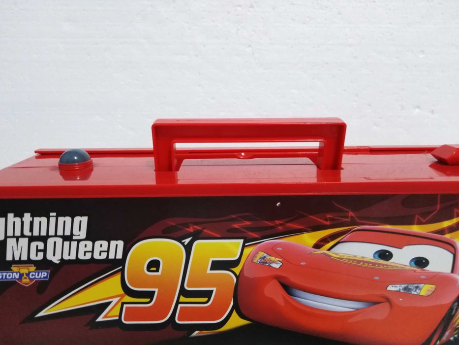 Camião Mack Lightning McQueen 95