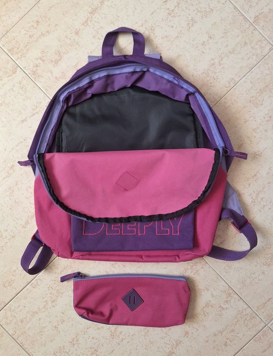 Mochila + Estojo DEEPLY Nova = 5€