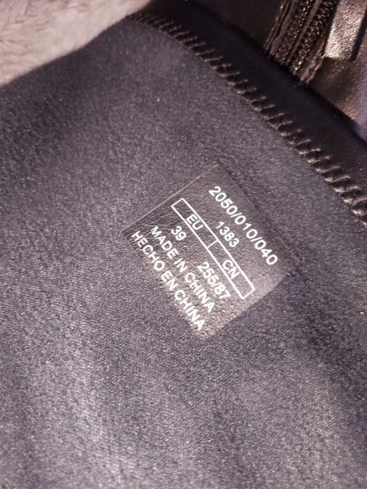 Złota torebka typu shopperka