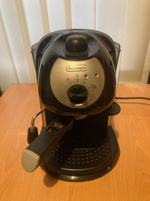 Ekspres kolbowy De'Longhi EC 190 15 bar