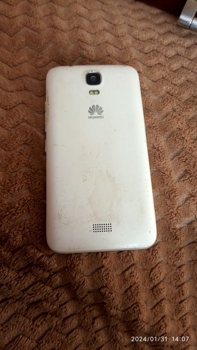Huawei y 360 . Тел