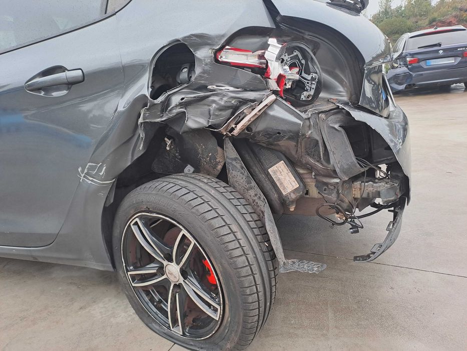 Peugeot 208 1.6Hdi, 2014 Nacional