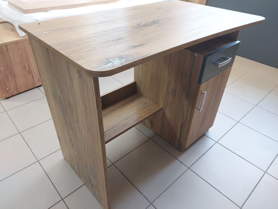 Стіл  комп'ютерний НОВИЙ