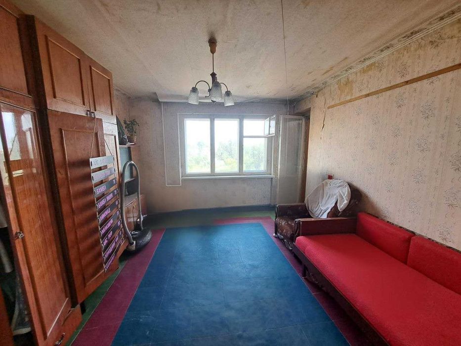 Продаж квартири. 2-кімнатна квартира на проспекті Миру (лівий берег)