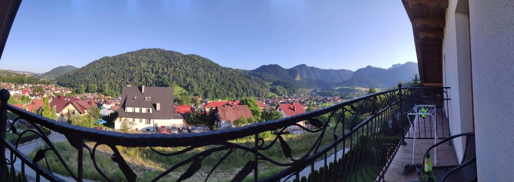 Frrie w górach. .Pokoje z widokami w górach.