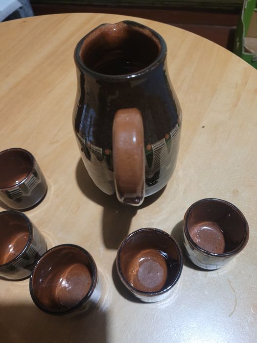 Tradycyjna Bułgarska Ceramika zestaw do serwowania Rakii