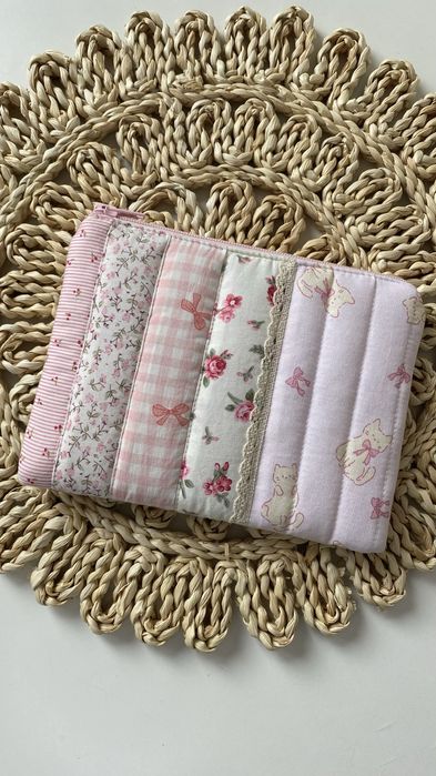 Kosmetyczka/saszetka w stylu patchwork różowa
