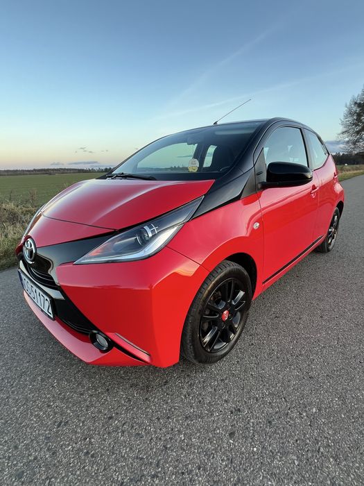 Toyata Aygo . Super stan .