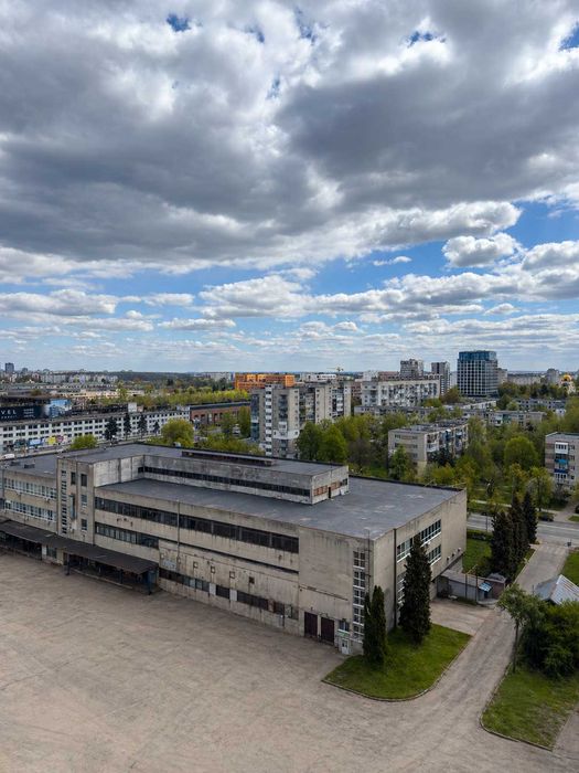 2-кімнатна квартира біля озера в ЖК «Lake View», вул. Володимира Великого, 2А — без комісії
