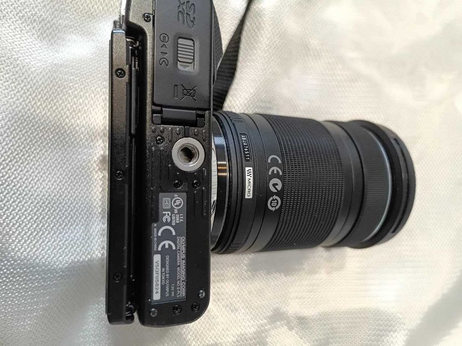 Фотоапарат Olympus PEN E-PL5 kit 40-150 мм, обьектив 14-42 мм, сумка