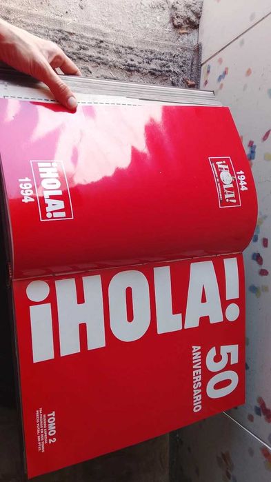 Livro iHola aniversário 50