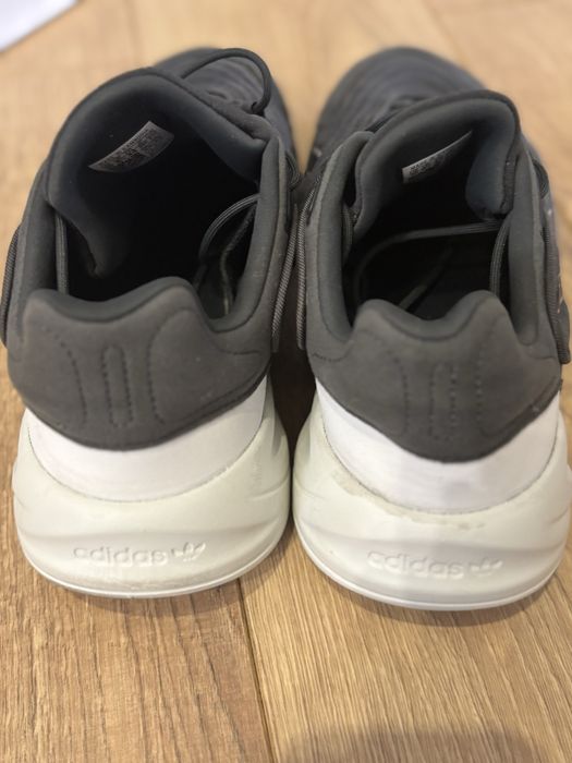 Чоловічі кросівки adidas ozelia