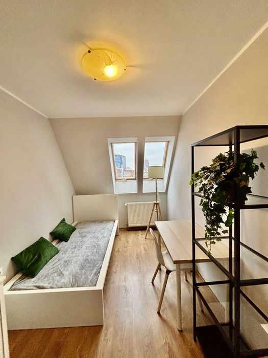 Duże mieszkanie, 4 niezależne pokoje blisko Starego Browaru i PKP