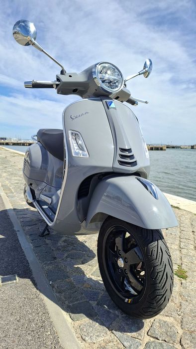 Vespa GTS 300 SuperTech como nova