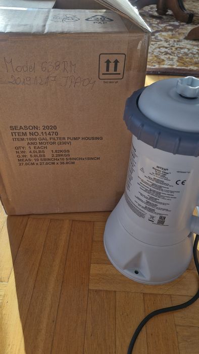 Basen rodzinny Intex z akcesoriami