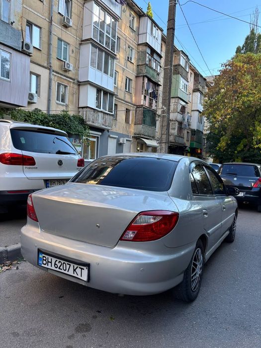 Продаж KIA RIO 2002
