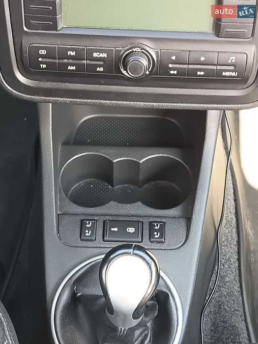 Skoda Fabia 2 2008, 1.6 бензин