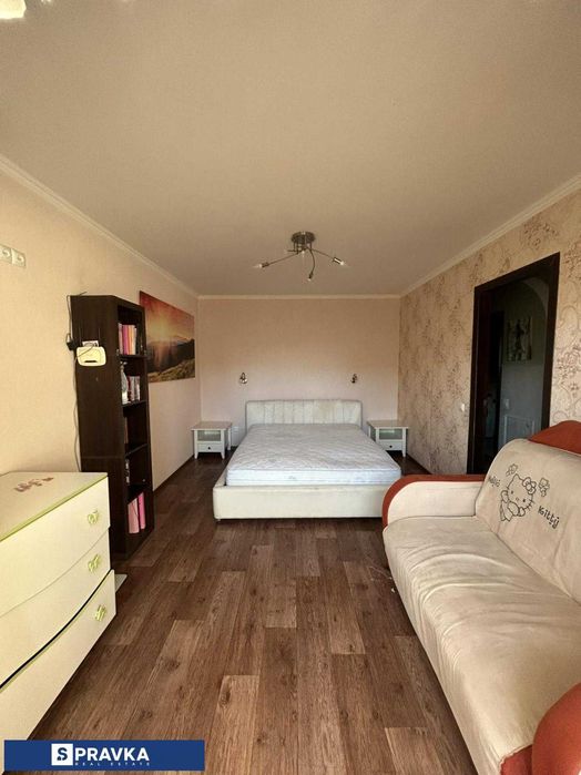 Красивая 2 к.кв с ремонтом и мебелью в теплом кирпичном доме!