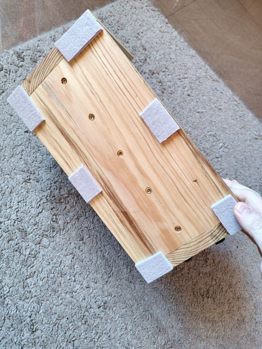 Uchwyt, stojak, organizer na baterie Parkside 20V