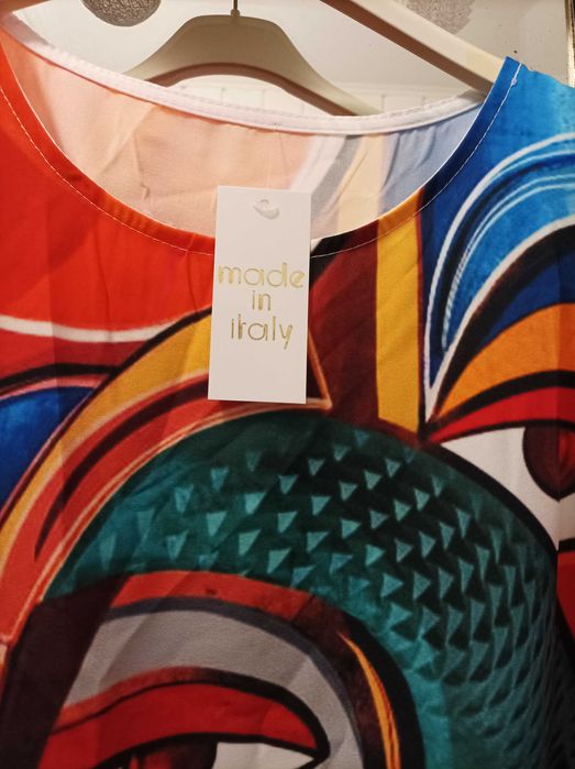 Bluzka wiązana afrykańskie twarze.