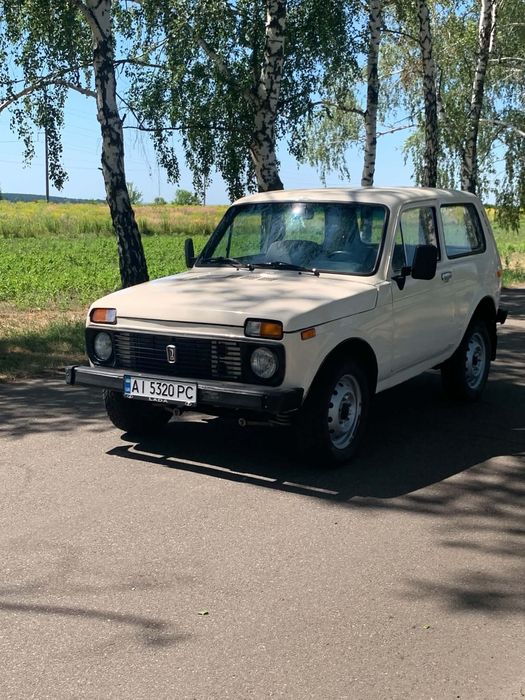 Ваз 2121 в хорошому технічному стані.