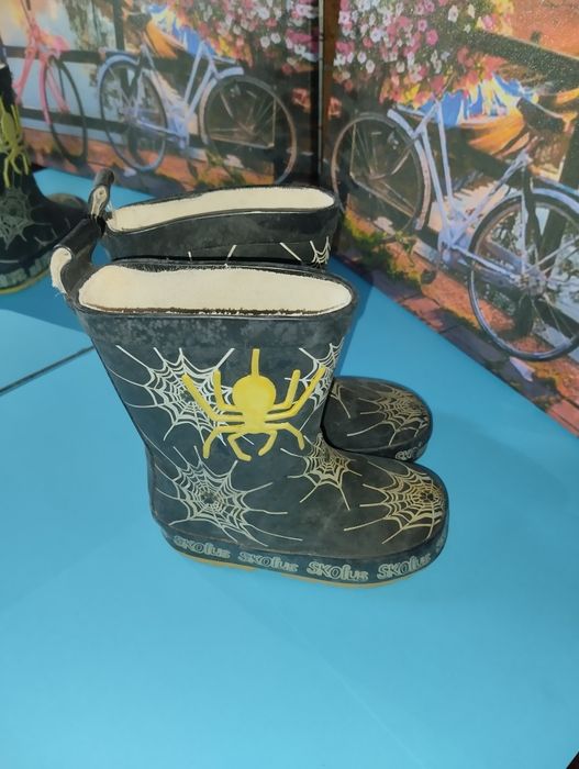 Продам резинові чобітки, чоботи, гумочки