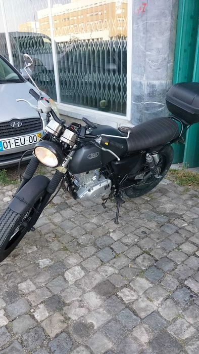 Mash 125 Café Racer – 19000 km – Excelente Estadoo9