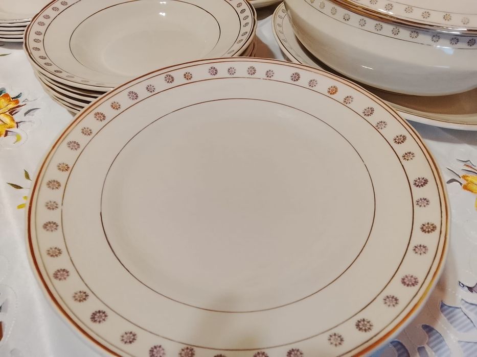 Conjunto de jantar Gold Filigree Line - Sacavém Manufacure