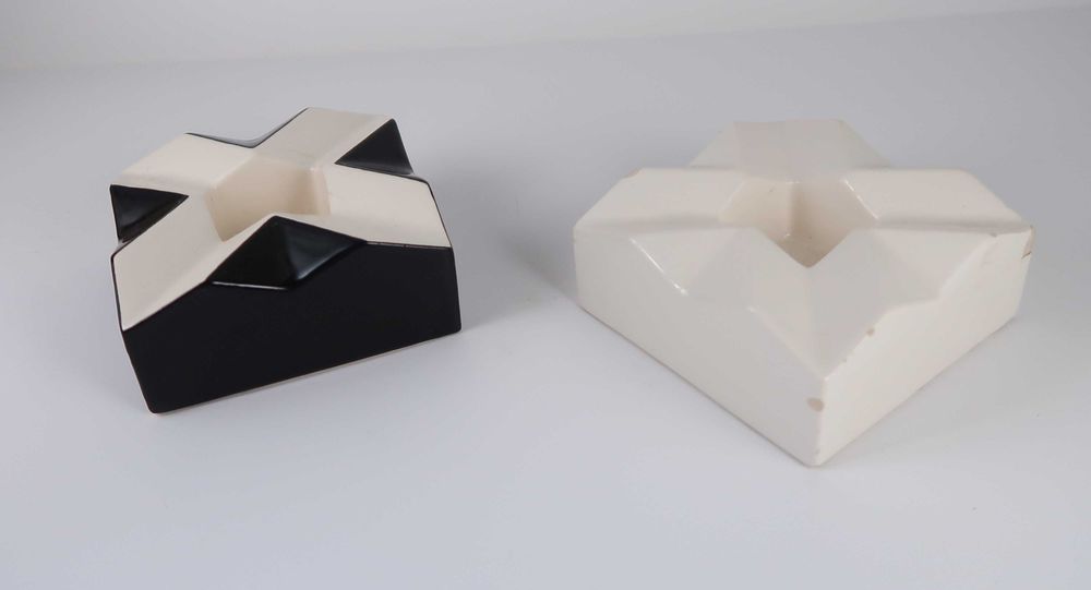 2 Cinzeiros Repro de Vlastislav Hofman - Modernismo / Cubismo
