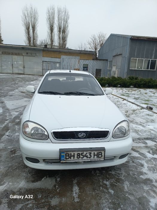 Автомобиль Заз Сенс