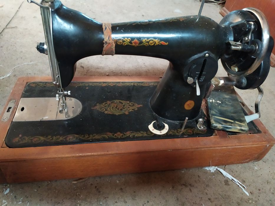Машинка  швейная