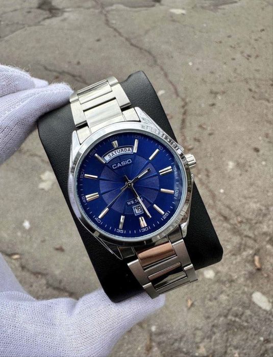 Чоловічий годинник Casio MTP-1381 з подвійним календарем