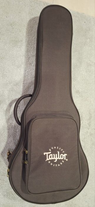 Guitarra Taylor AD22e made in USA + Taylor Sense
