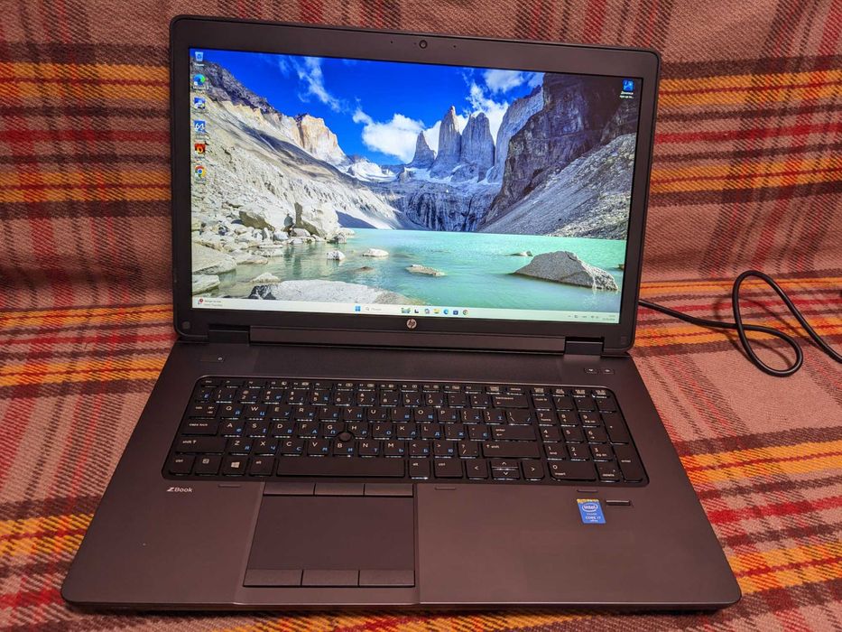HP ZBOOK 17 G2 17.3"FHD IPS Core i7-4810MQ 16GB RAM 256GB SSD Quadro K3100M 4GB