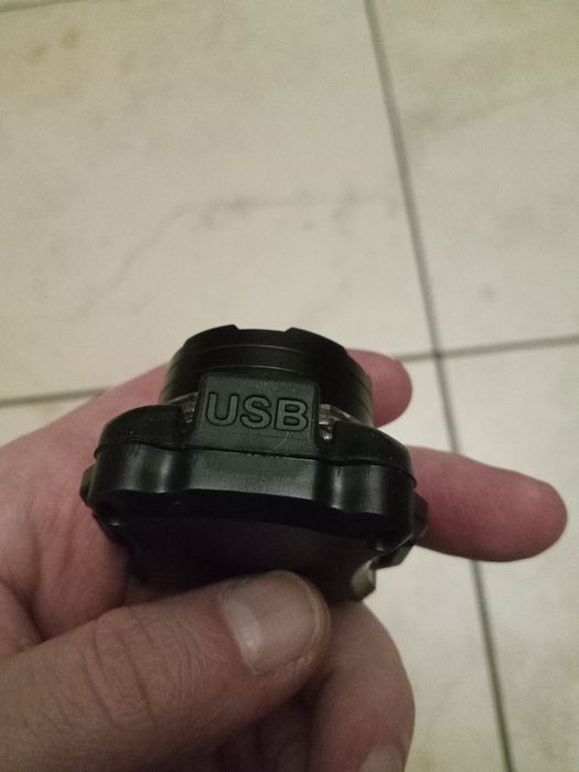 Ліхтар налобний тактичний