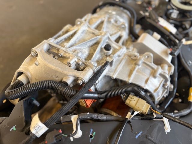 Tesla Model 3 Silnik elektryczny samochodu nowy