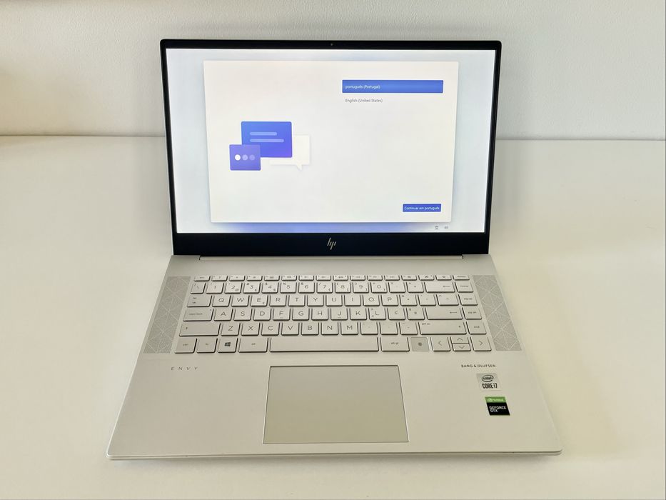 Laptop HP Envy 15-ep0013np
