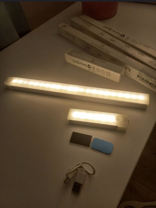 LED лампа з режимом датчик руху  20 см