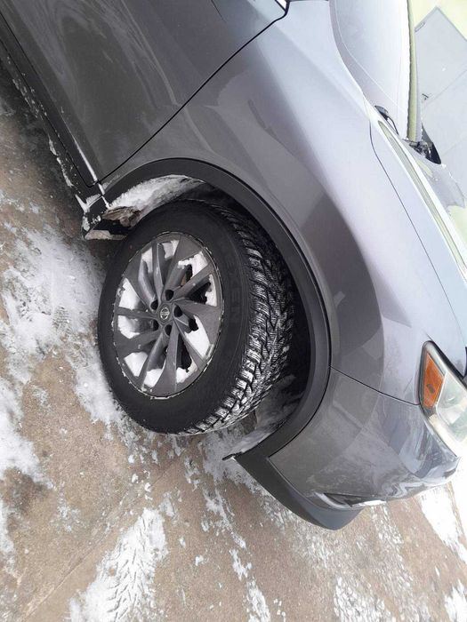 Nissan rogue 2016 року