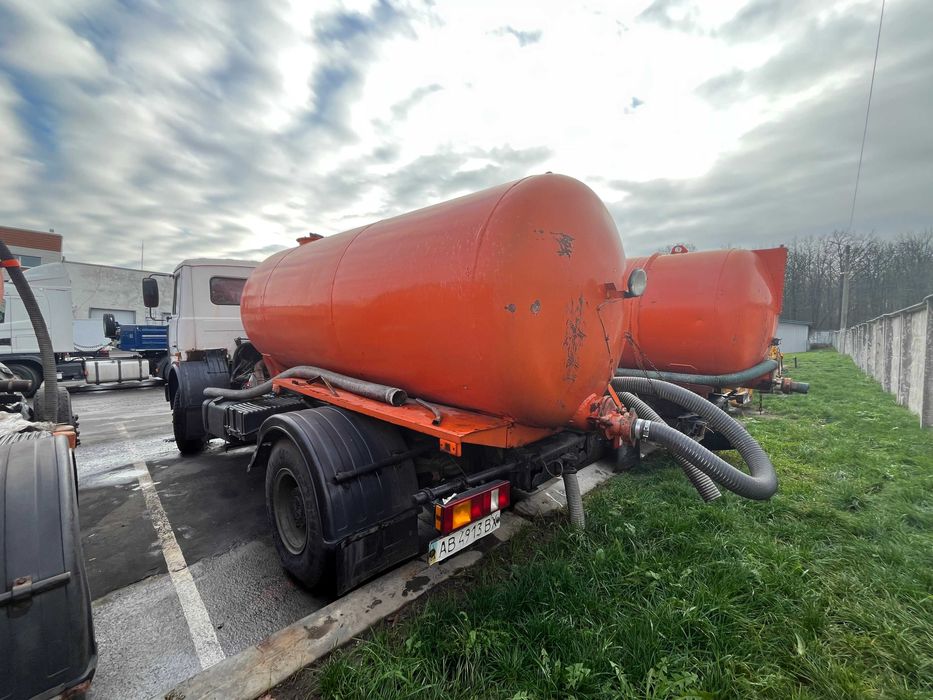 Асенізатори МАЗ-533702 2012р
