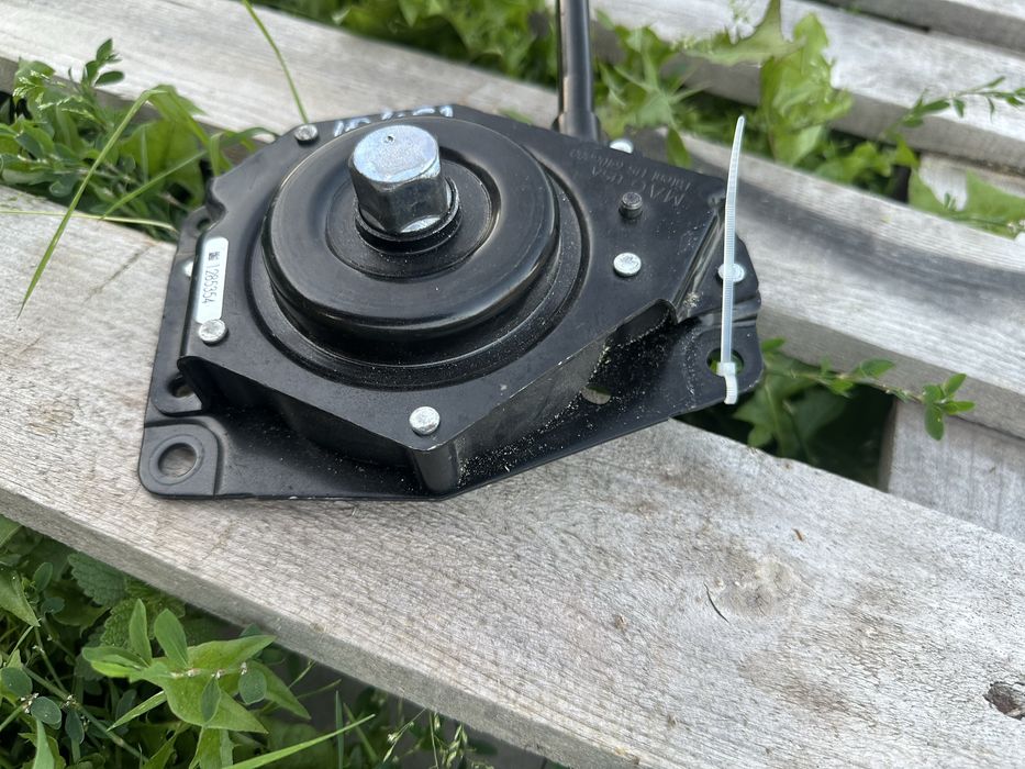 Кріплення запасного колеса lexus rx 2015-2022рік,6406000