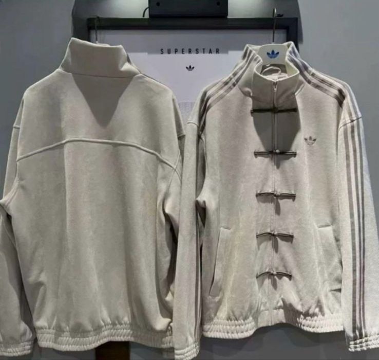 Adidas Chinese New Year jacket: 2 600 грн. - Вітровки Львів на Olx