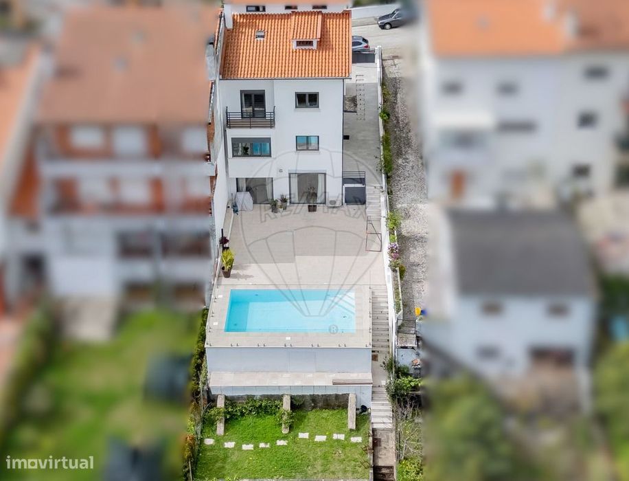 Moradia T5 para venda