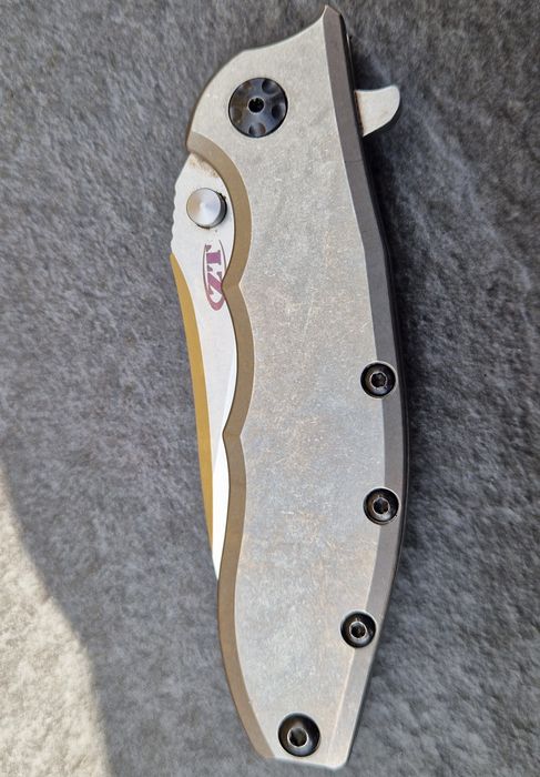 Nóż składany Zero Tolerance 0562TI, projekt Rick Hinderer