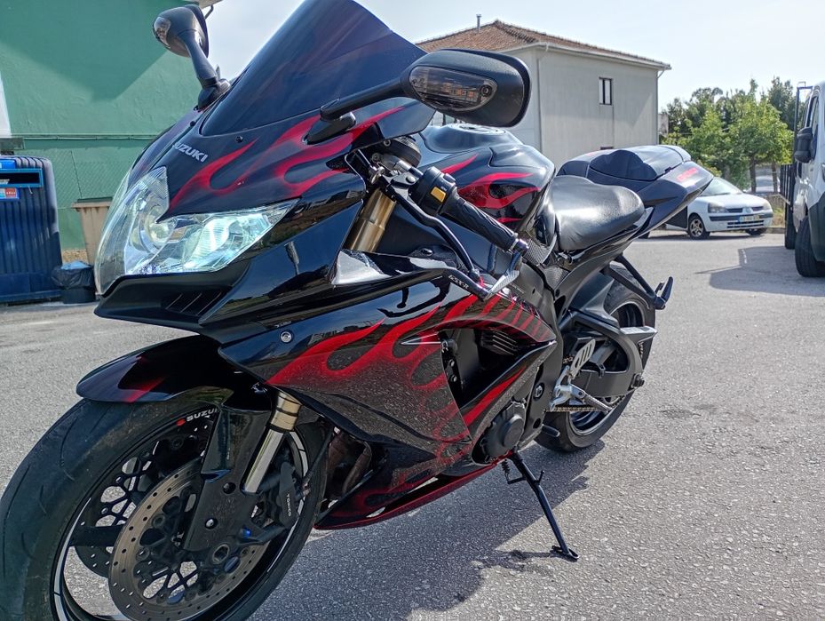 Suzuki GSXR 600 k8/ credito/garantia