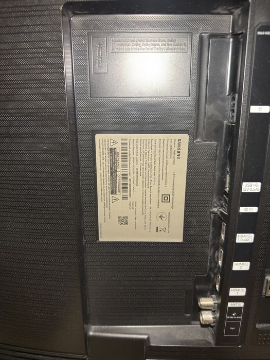 Продам Samsung UE55CU7100U 55” Crystal UHD 4K Smart TV