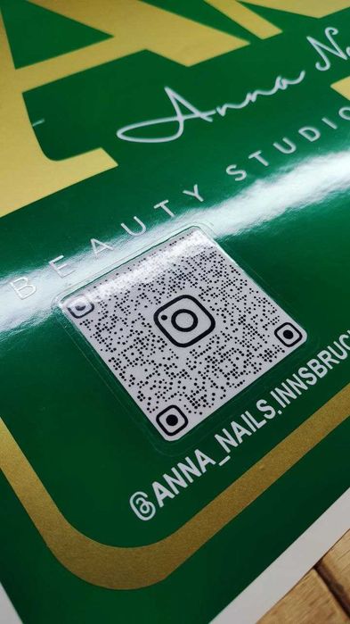 наклейки з вологостійкої плівки- для скла чи металу