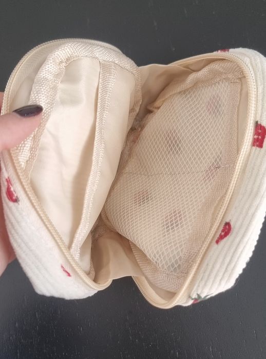 Mini Mochila de Bombazine Morangos + Pequena Bolsa