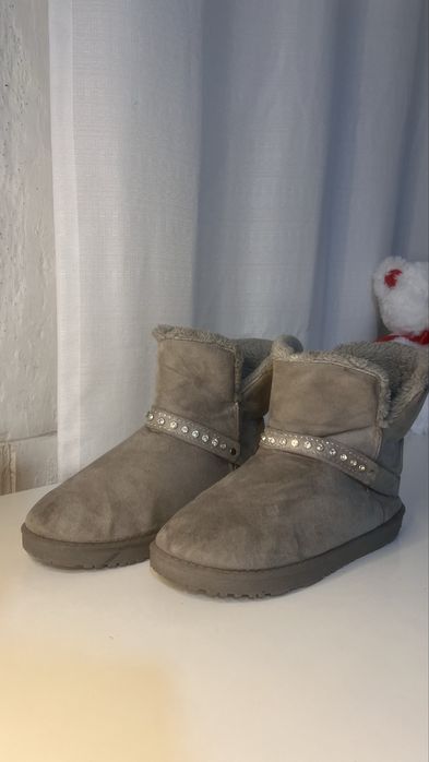 Сірі УГГ уги з камінчиками