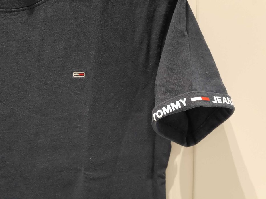 Tommy Hilfiger świetna krótsza koszulka logo 34 XS